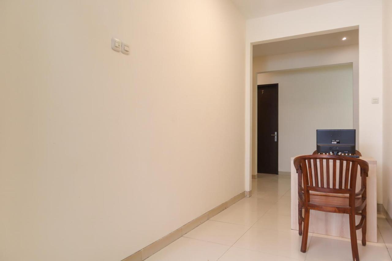 Oyo 2768 Oq Residence Jakarta Exterior foto
